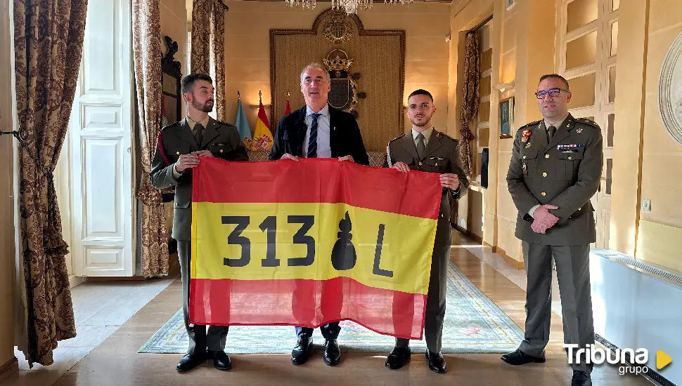 Una bandera, una academia, una ciudad