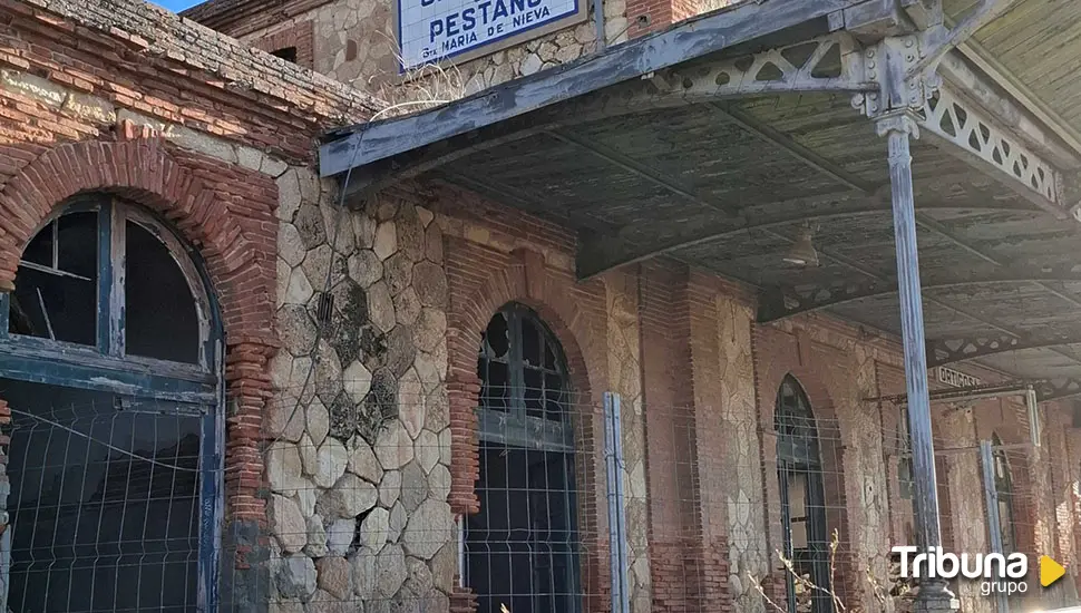 La antigua estación ferroviaria de la provincia de Segovia incluida en la Lista Roja de Patrimonio