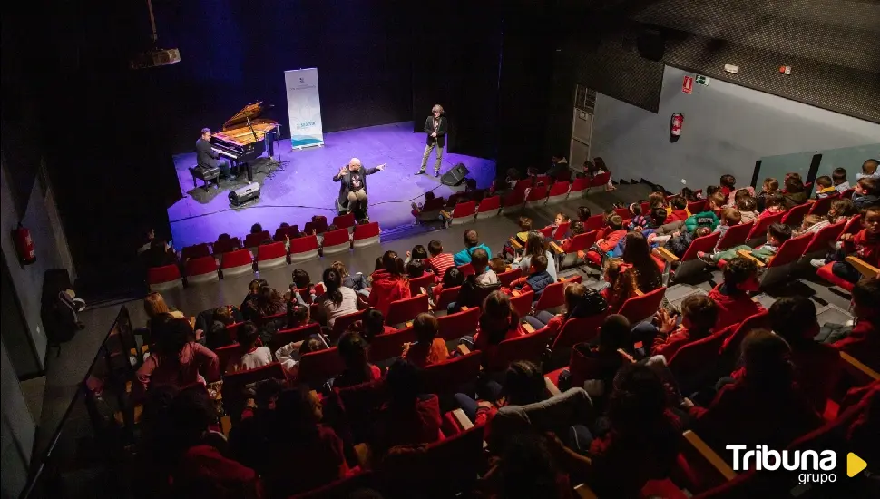 'Veleta Roja' ofrece música tradicional, jazz y cuentacuentos a más de 450 escolares de Segovia