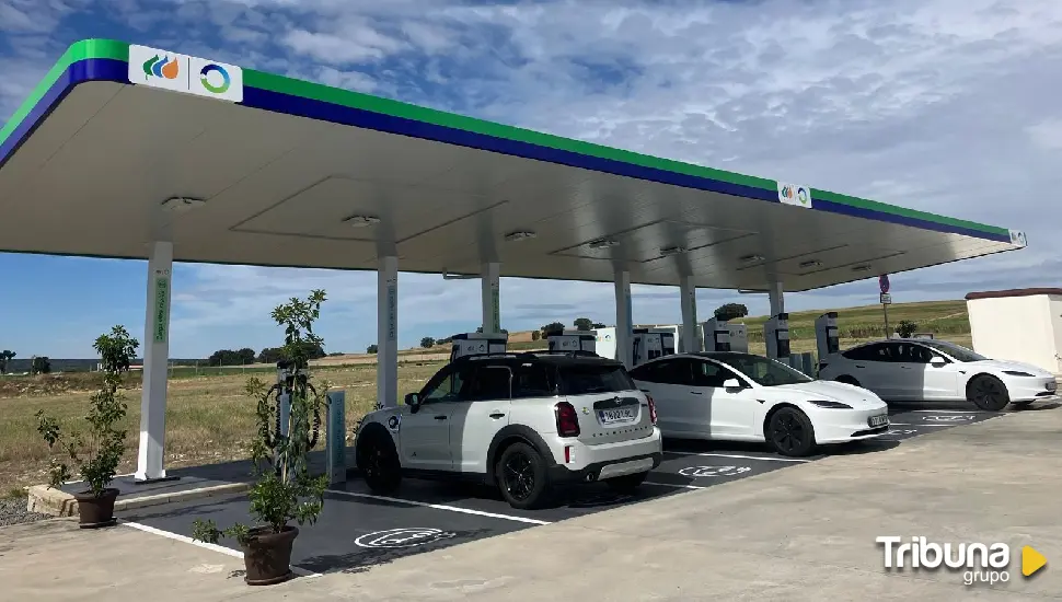 Iberdrola | bp pulse inaugura hub de recarga ultrarrápida de vehículos eléctricos en Segovia