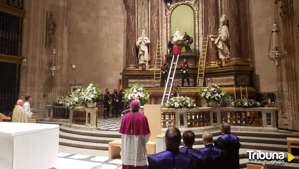 La lluvia impide la procesión de la Virgen de la Fuencisla desde su santuario hasta la catedral de Segovia