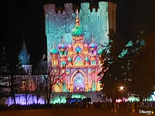 La Cabalgata de los Reyes Magos reúne a miles de personas en el trayecto del Alcázar al Acueducto