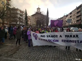 La lluvia respeta la marcha del 8M de Segovia, que reúne a unas 250 personas